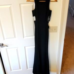 NWT - Lulu's Loving Embrace Gown